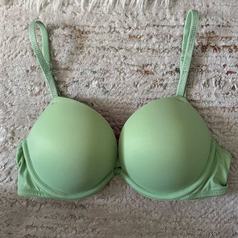 Pink Victoria's Secret Light Green Wear Everywhere Super Push-Up Bra